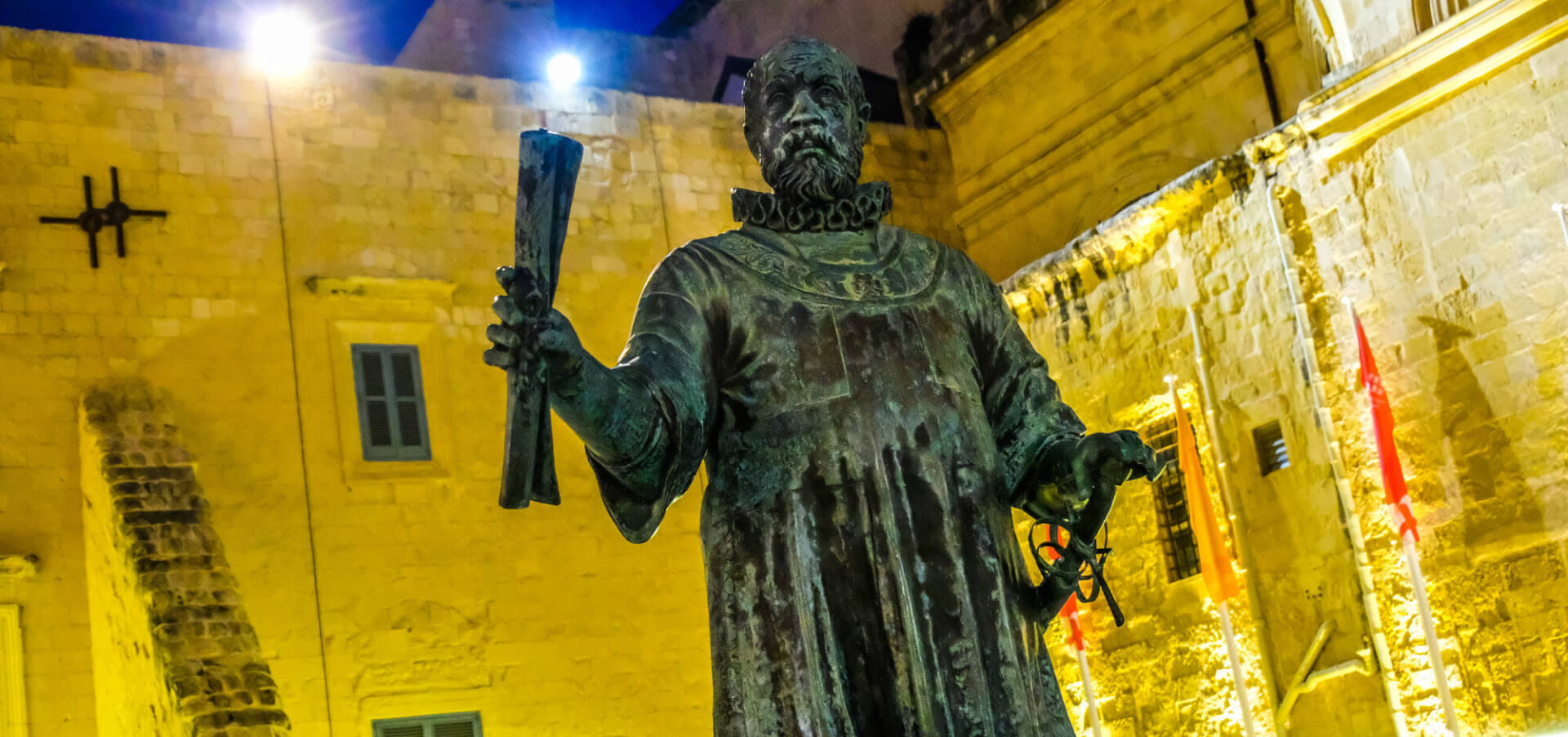 A statue of Grandmaster Jean de Valette